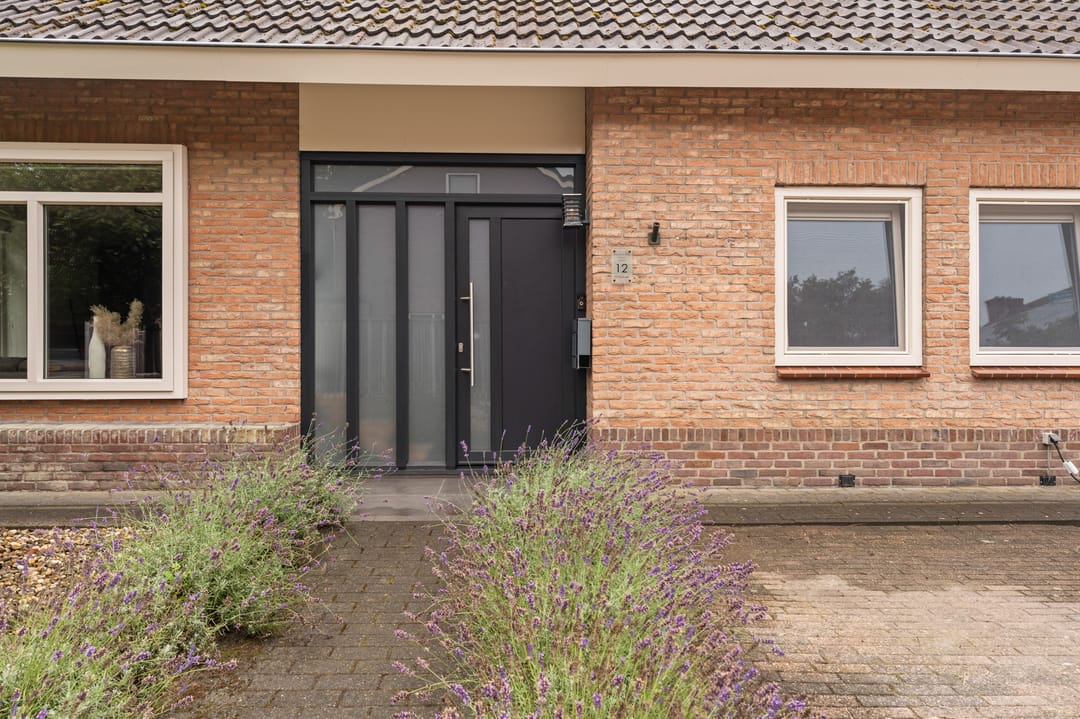 Photo 8 of Loogstraat 12