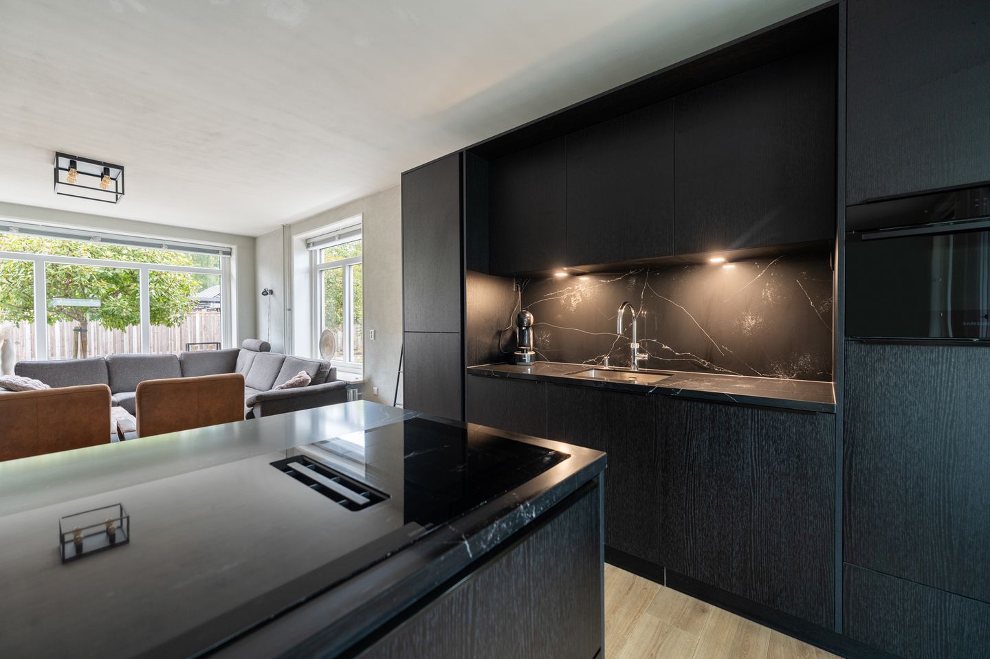 Photo 25 of Loogstraat 12