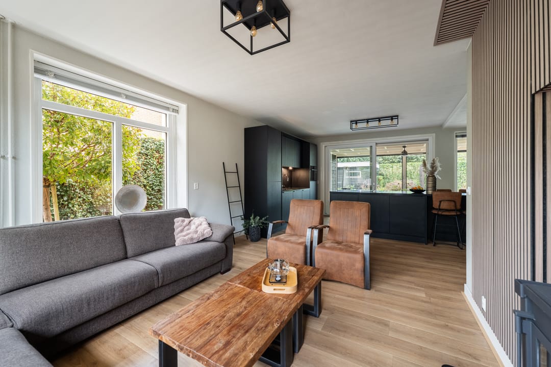 Photo 26 of Loogstraat 12