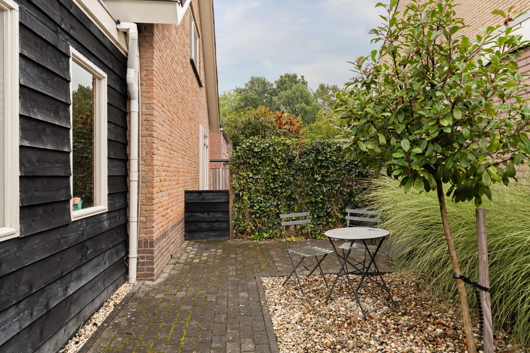 Photo 32 of Loogstraat 12