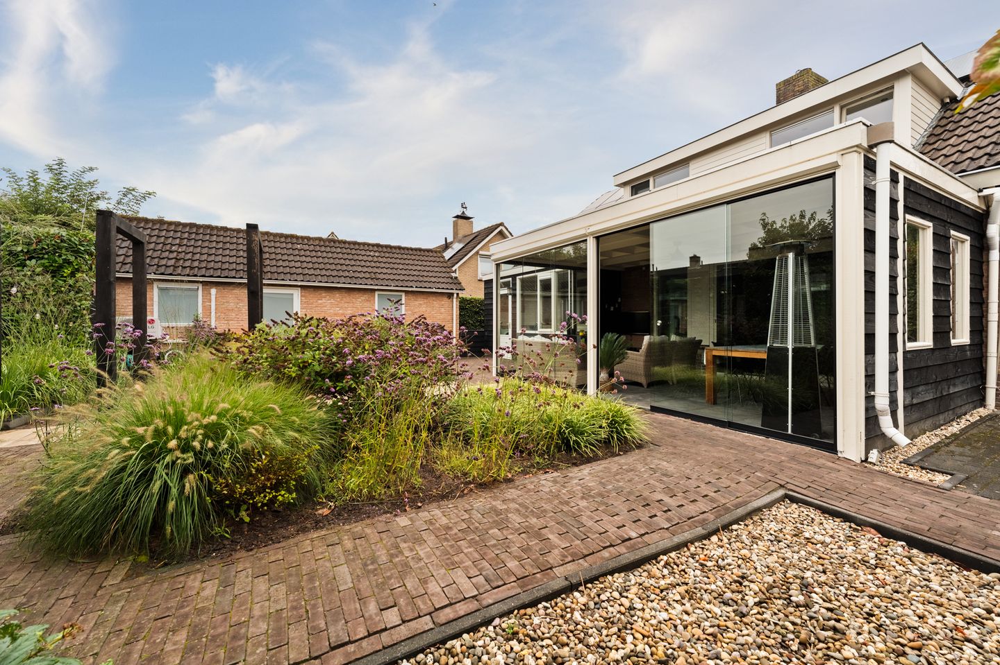 Photo 34 of Loogstraat 12