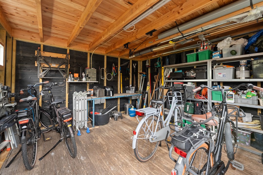 Photo 37 of Loogstraat 12