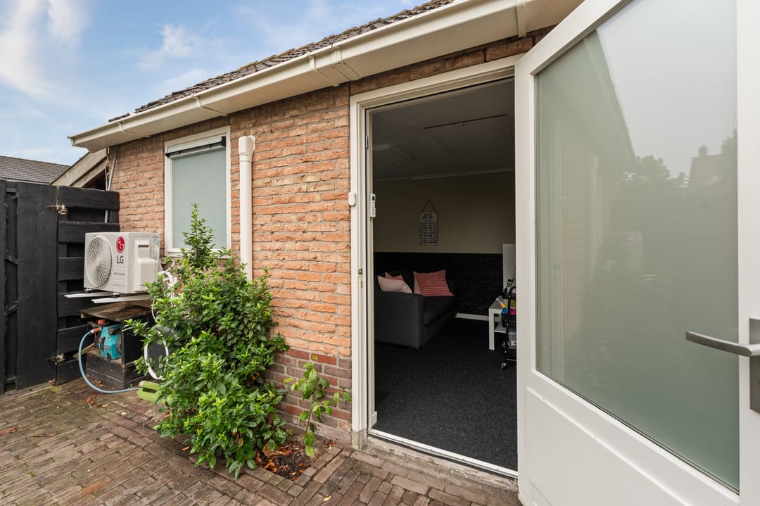 Photo 41 of Loogstraat 12