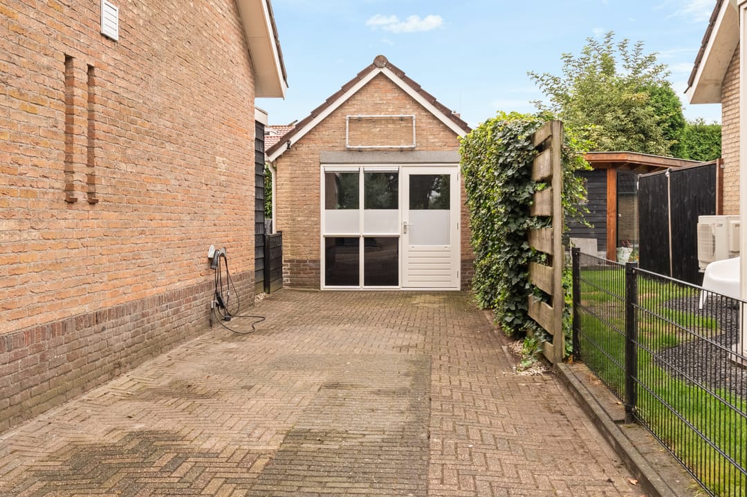 Photo 47 of Loogstraat 12