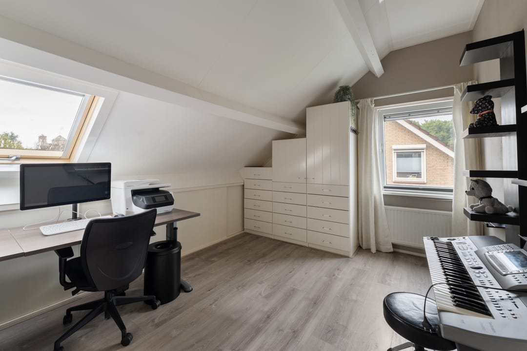 Photo 56 of Loogstraat 12