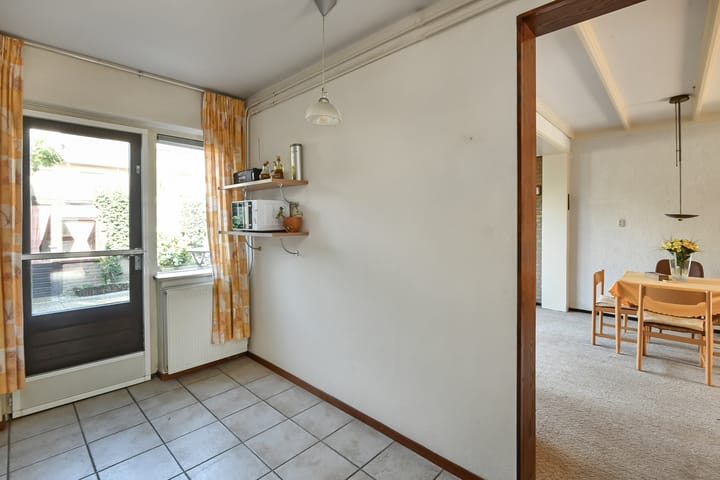 Photo 19 of Beethovenstraat 9