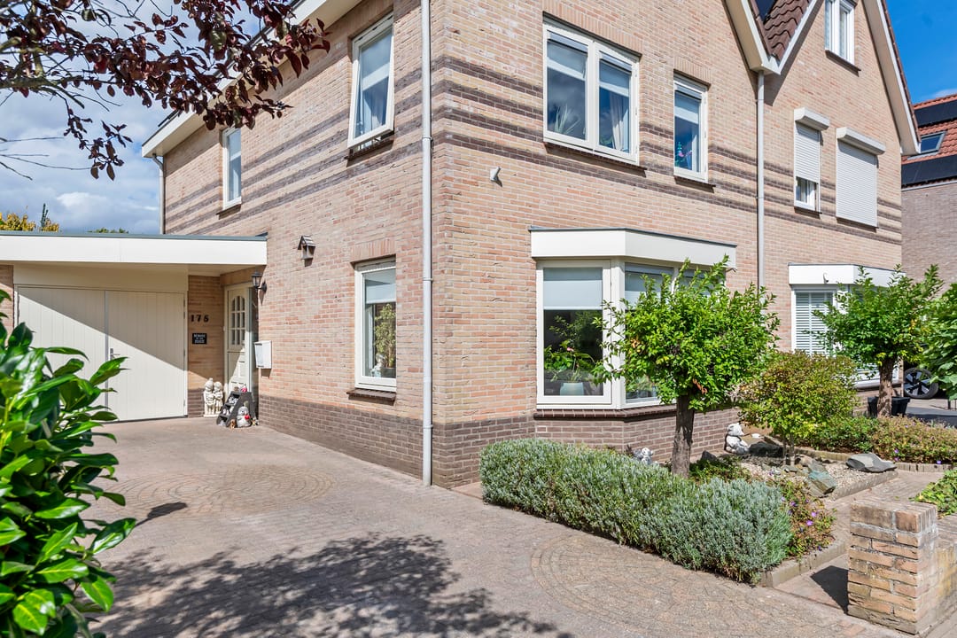 Foto 47 van Zonnedauw 175