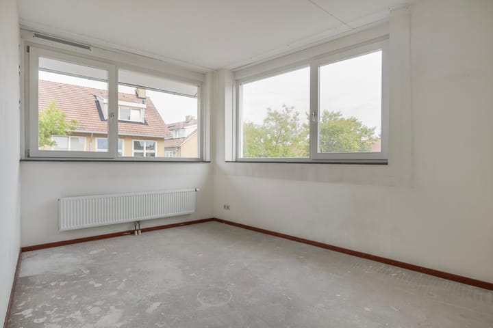 Foto 16 van van Leeuwenhoekstraat 1