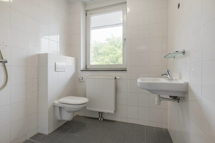 Foto 19 van van Leeuwenhoekstraat 1