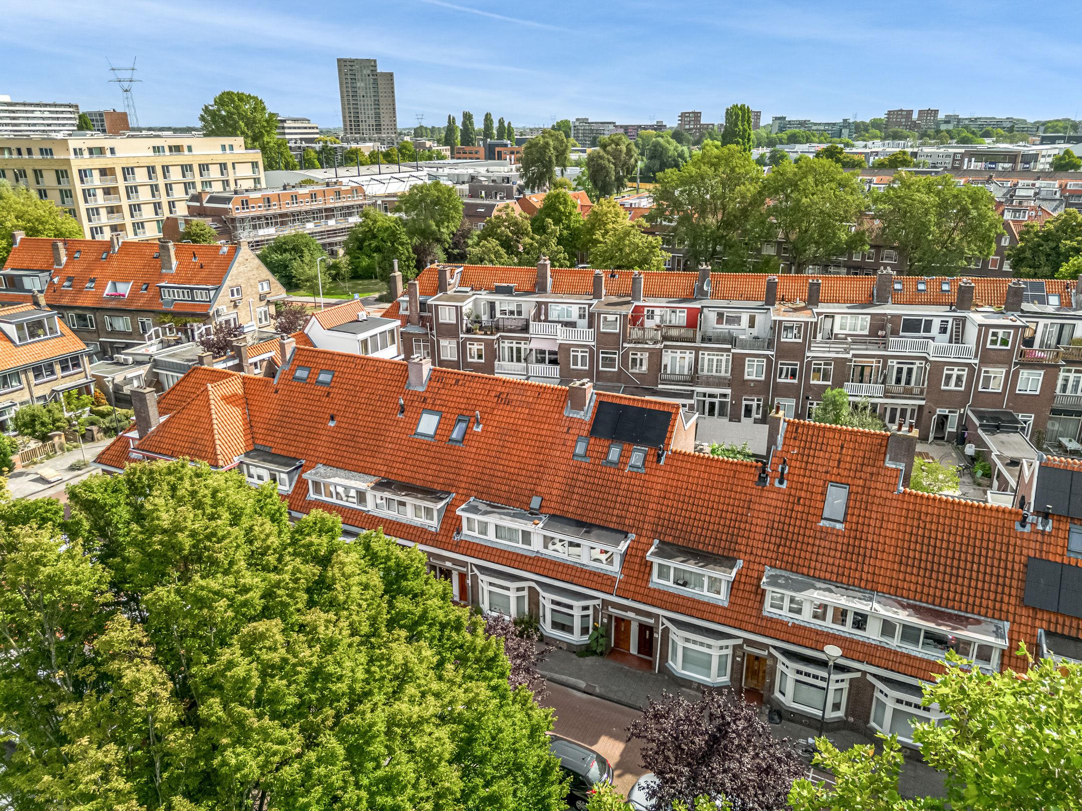 Foto 33 van Madoerastraat 19