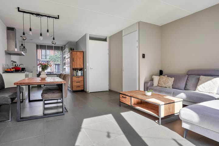 Foto 5 van Sint Eustatiusstraat 57