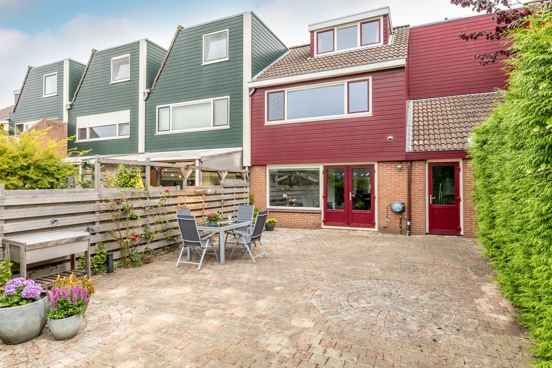 Foto 2 van Ooievaarsbek 10