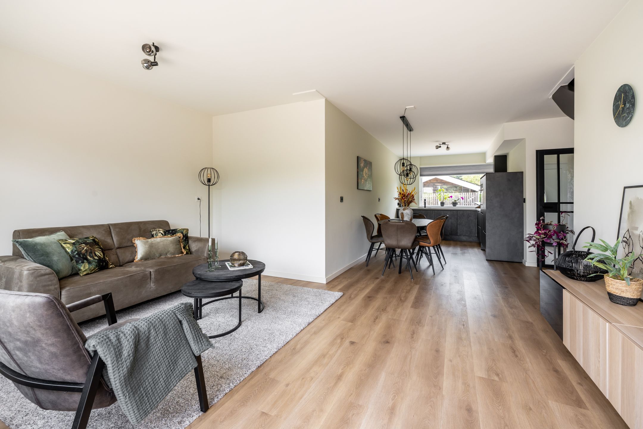 Foto 12 van Ooievaarsbek 10