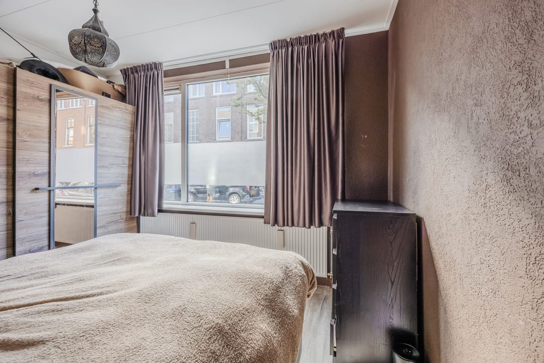 Photo 22 of Esdoornstraat 25