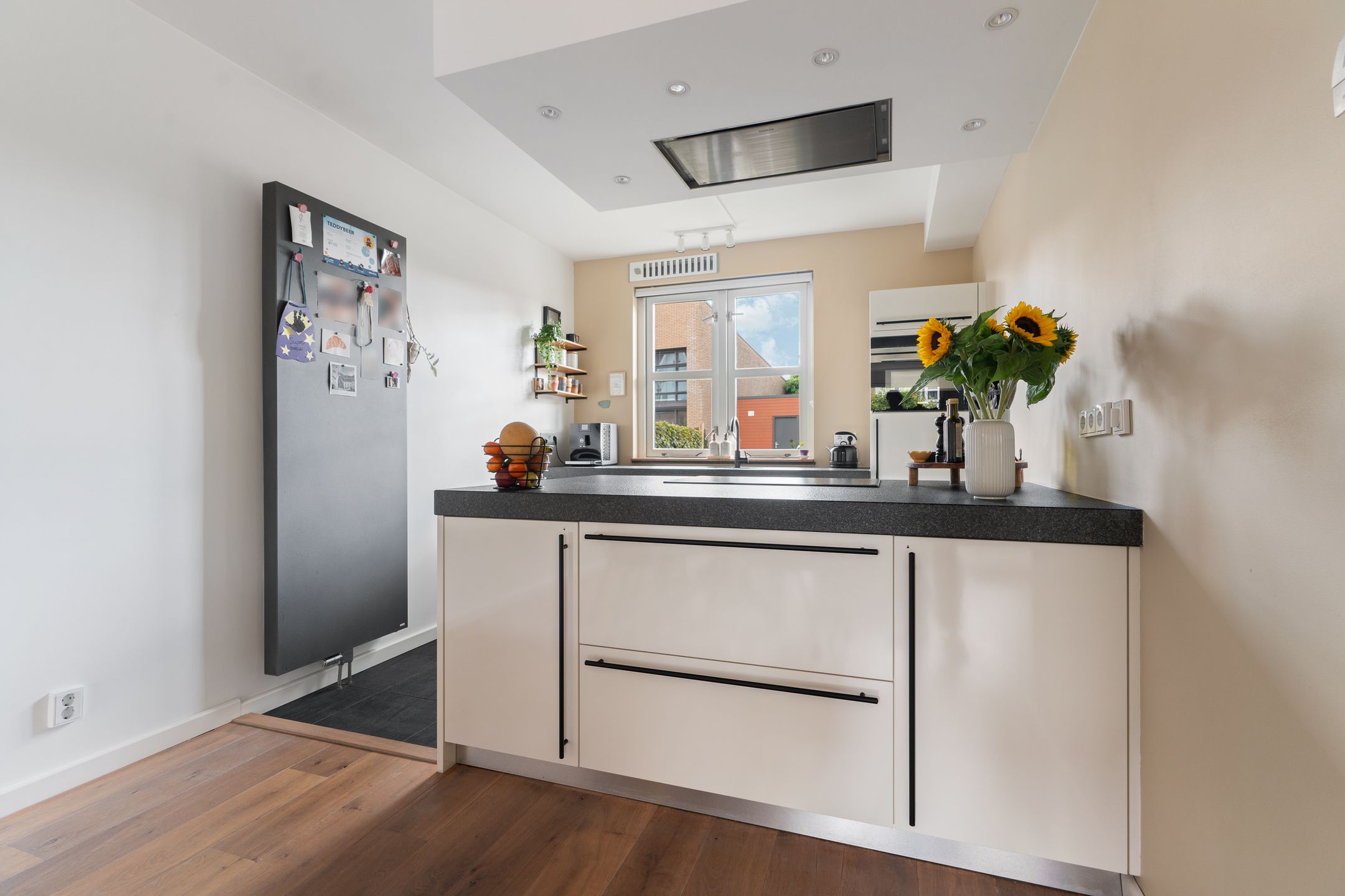 Photo 15 of Claustrum 75