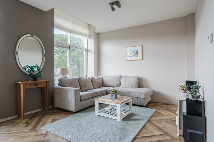 Foto 2 van M.H. Tromphof 21