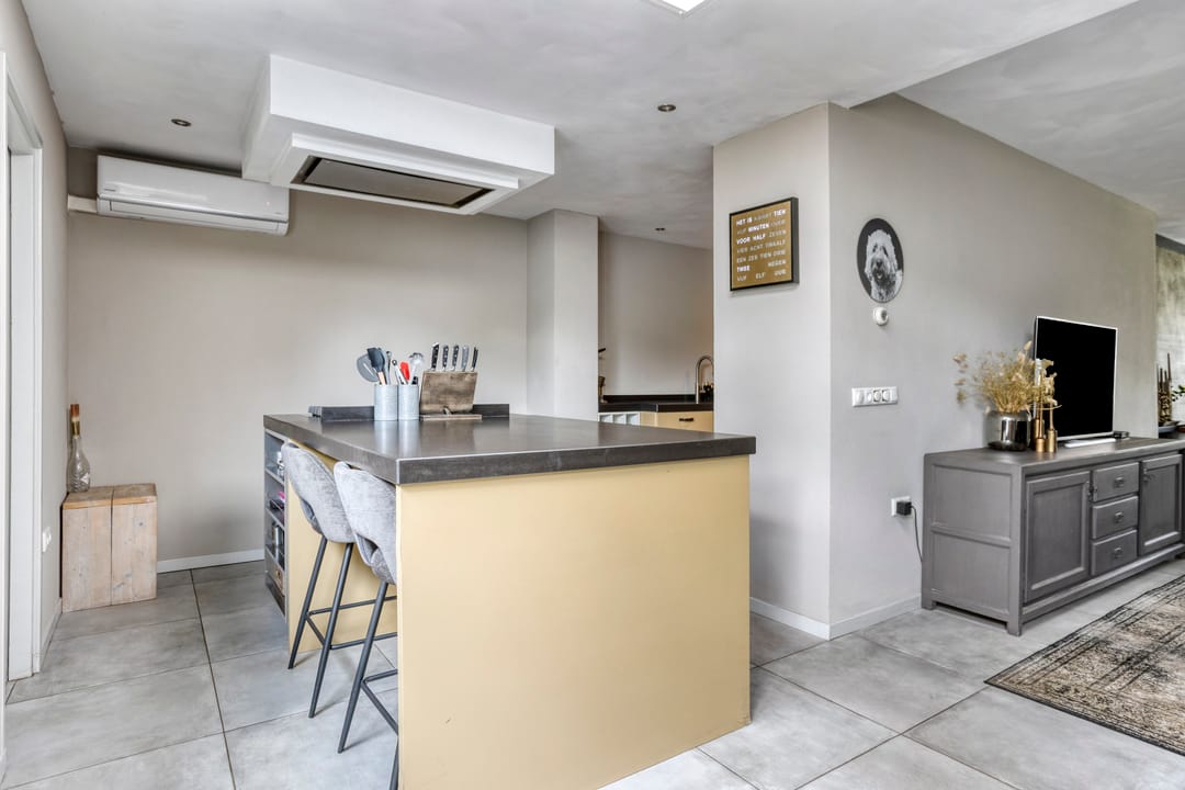 Photo 17 of Burg. de Kuijperlaan 4