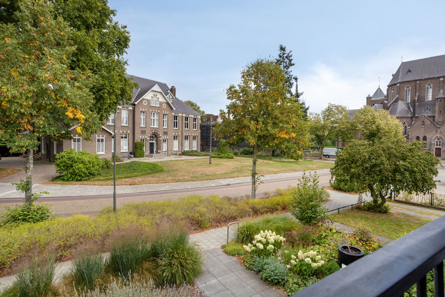 Photo 25 of Burg. de Kuijperlaan 4