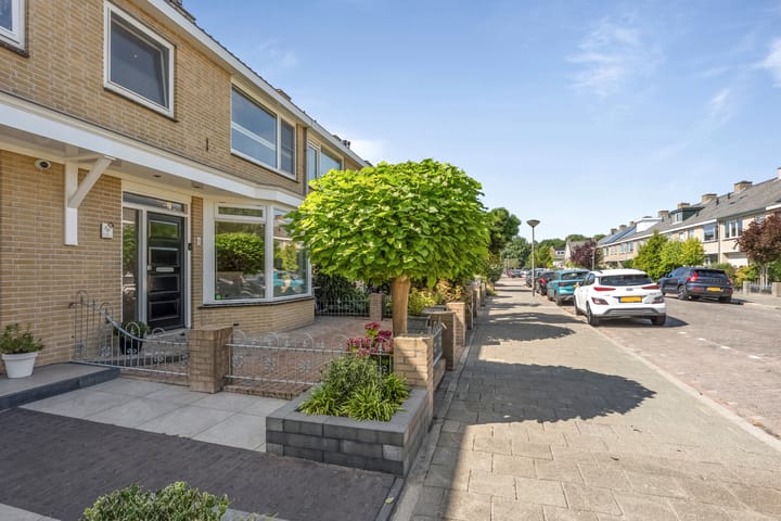 Photo 2 of Robijn Reijntjesstraat 3