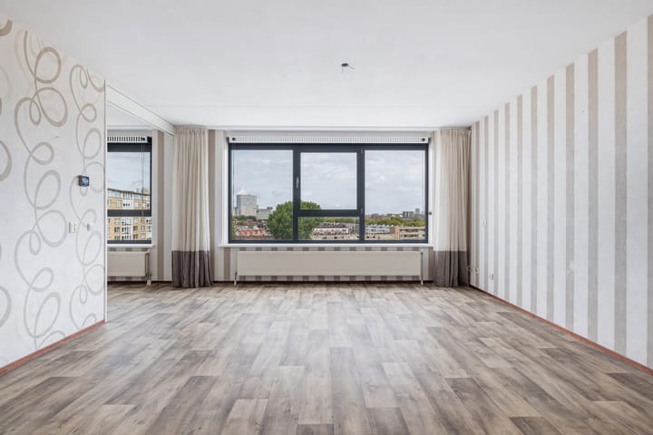 Foto 12 van Zuidplein 572