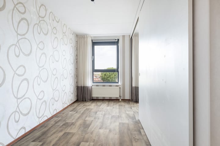 Foto 19 van Zuidplein 572