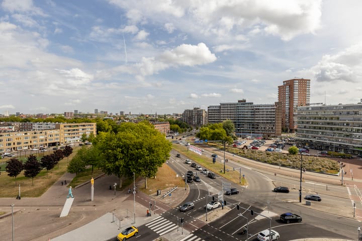 Foto 29 van Zuidplein 572