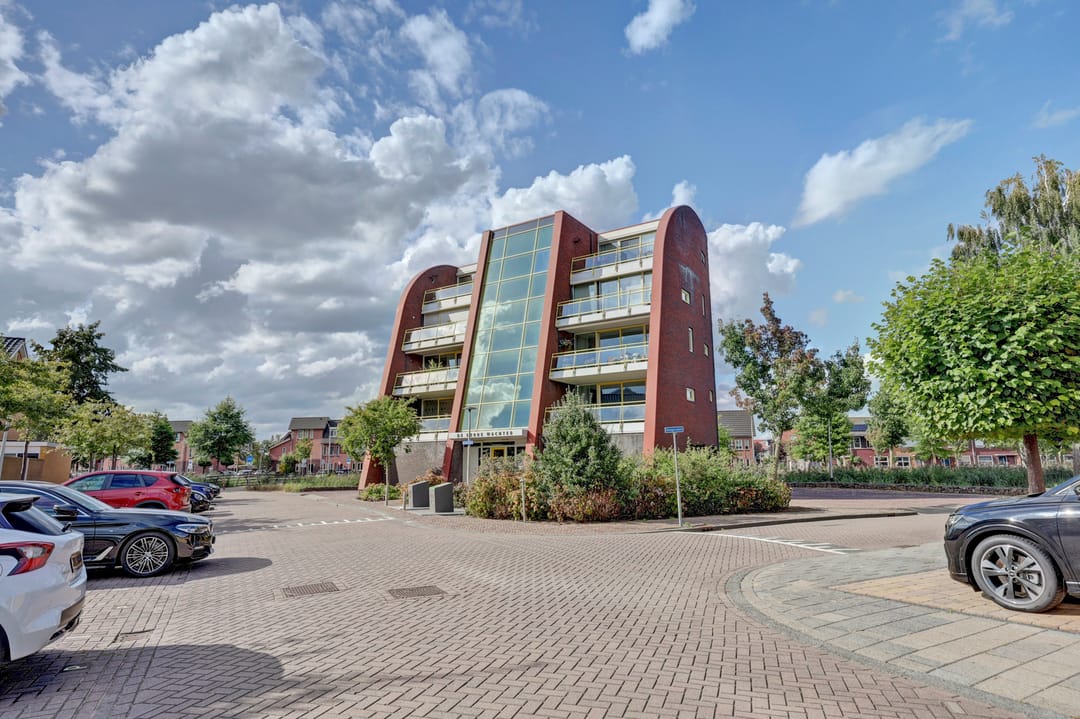 Photo 2 of Watermunt 42