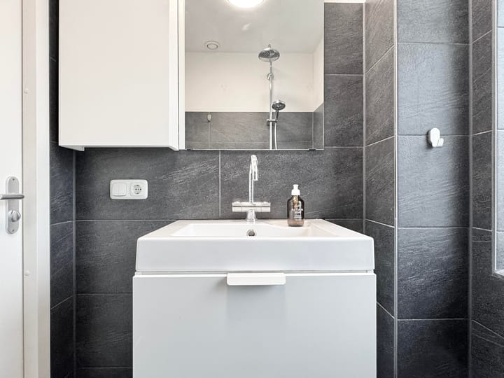 Foto 19 van Vrolikstraat 297-C