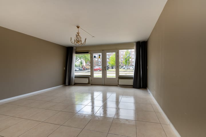 Foto 35 van Joop den Uyllaan 12