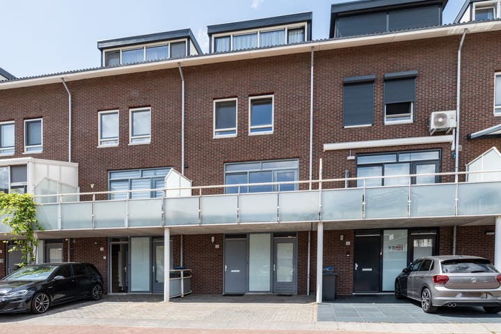 Foto 1 van Joop den Uyllaan 12