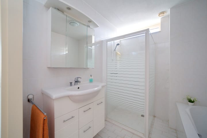 Foto 19 van Hellendaalweg 32