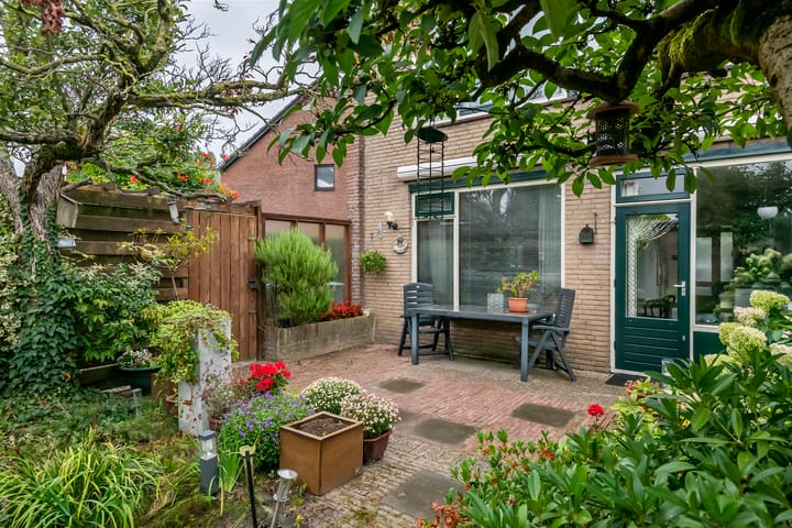 Photo 16 of Silvanusstraat 14