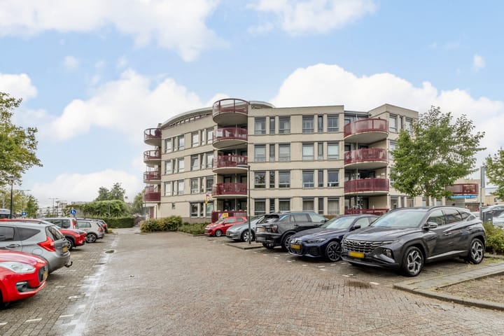 Photo 1 of Kamilleveld 57