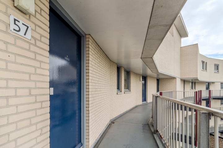 Photo 20 of Kamilleveld 57