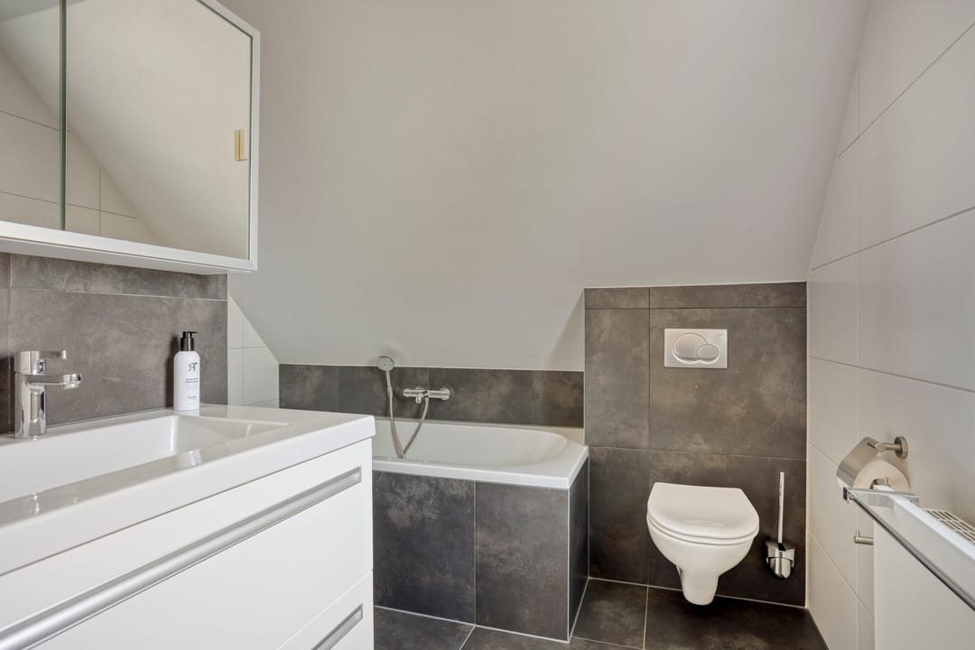 Photo 23 of Wilgeroosje 42