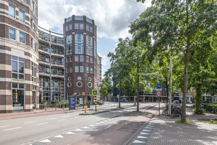 Photo 21 of Van Bossestraat 66-1