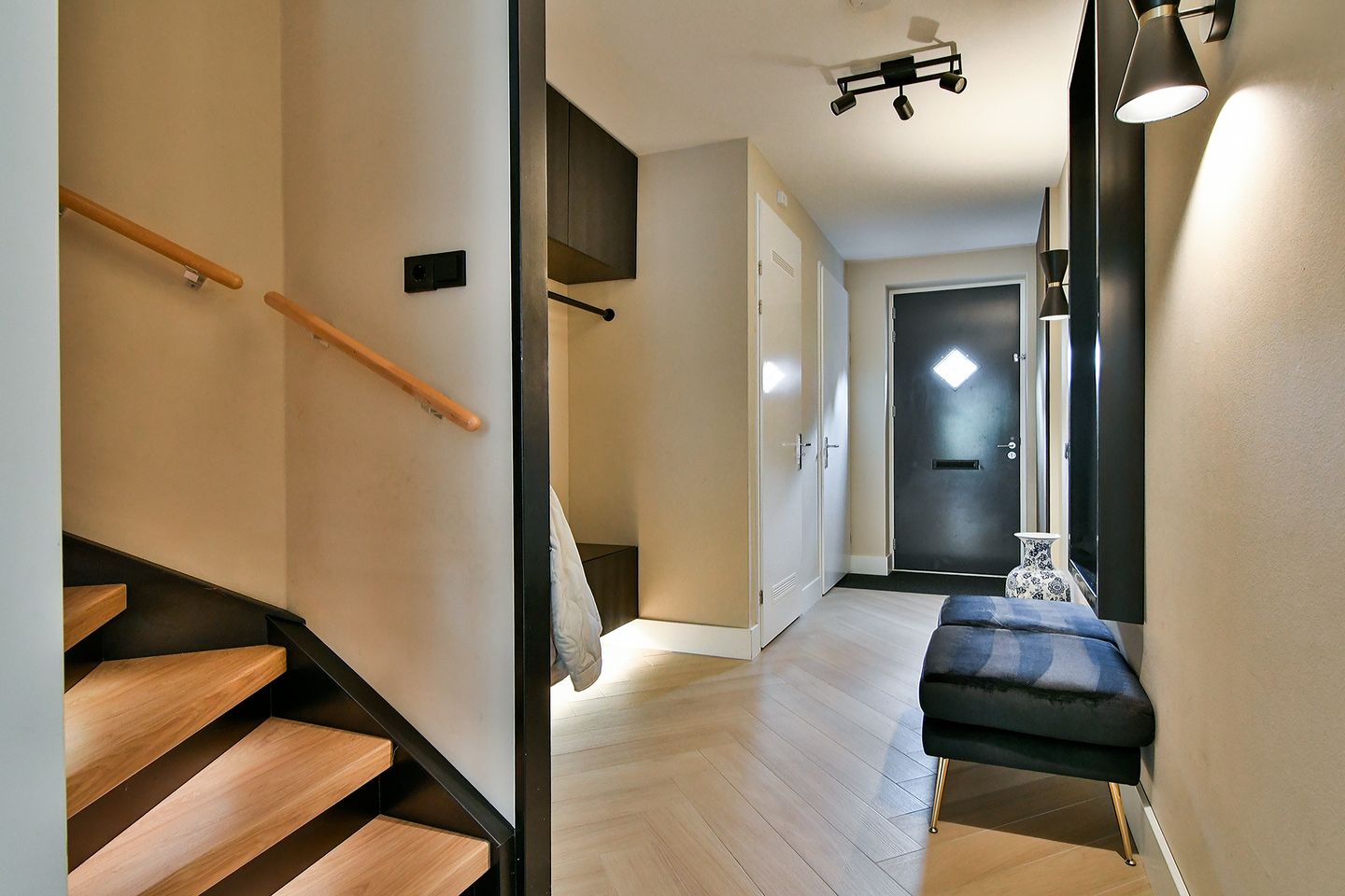 Foto 4 van Charles Brandonlaan 45