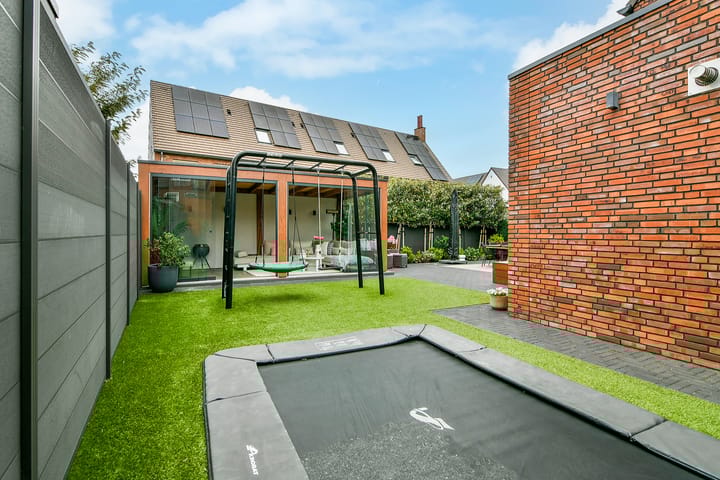 Foto 24 van Charles Brandonlaan 45