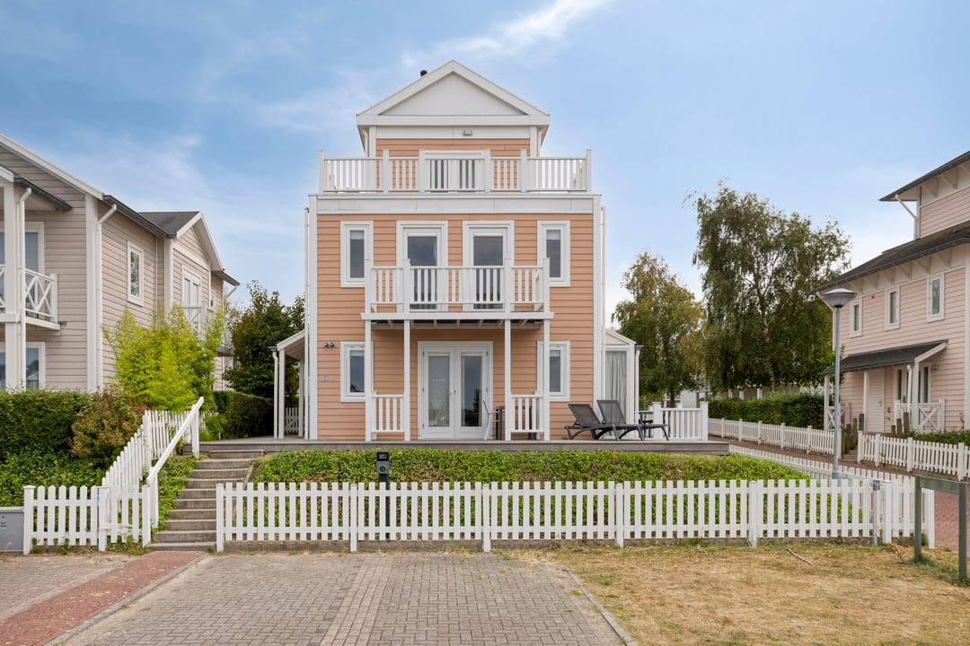 Photo 2 of Nieuwe Zeedijk 1-K017