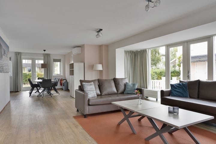 Photo 5 of Nieuwe Zeedijk 1-K017