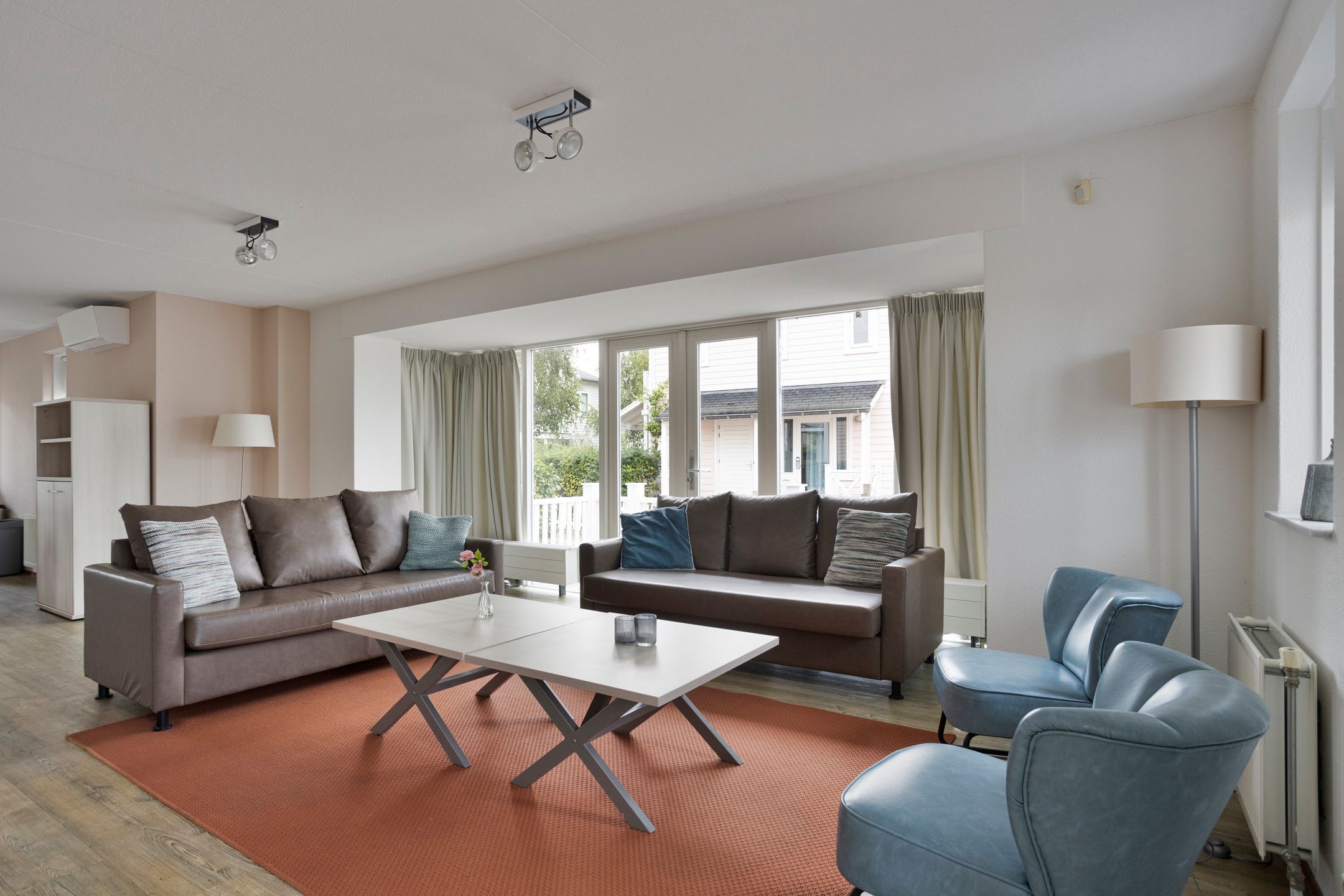 Photo 9 of Nieuwe Zeedijk 1-K017