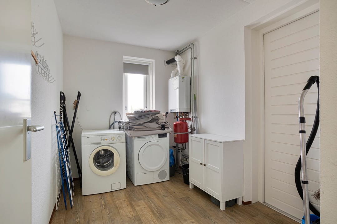 Photo 13 of Nieuwe Zeedijk 1-K017