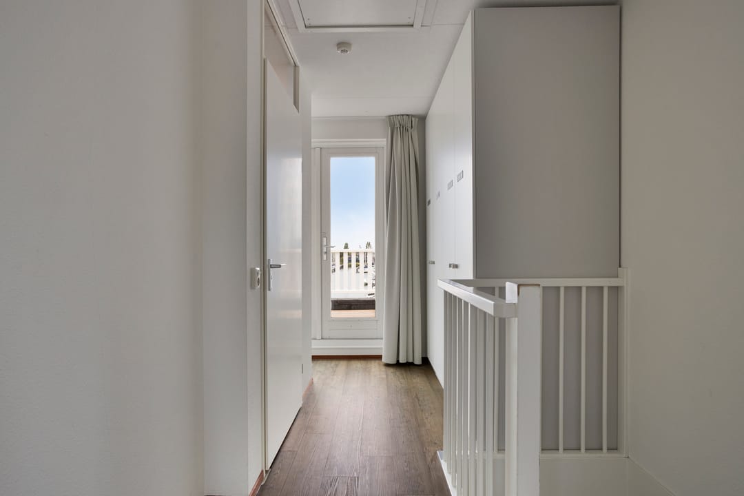 Photo 26 of Nieuwe Zeedijk 1-K017