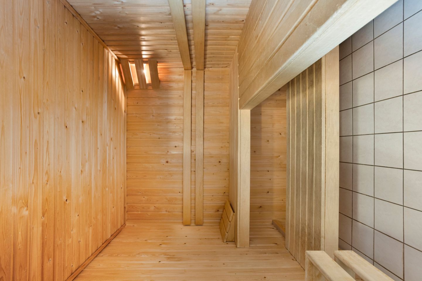 Photo 29 of Nieuwe Zeedijk 1-K017