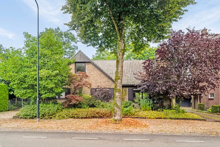 Photo 21 of Hoenderloseweg 42