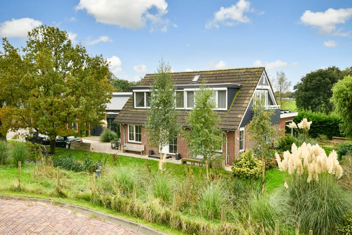 Photo 6 of Waverdijk 12