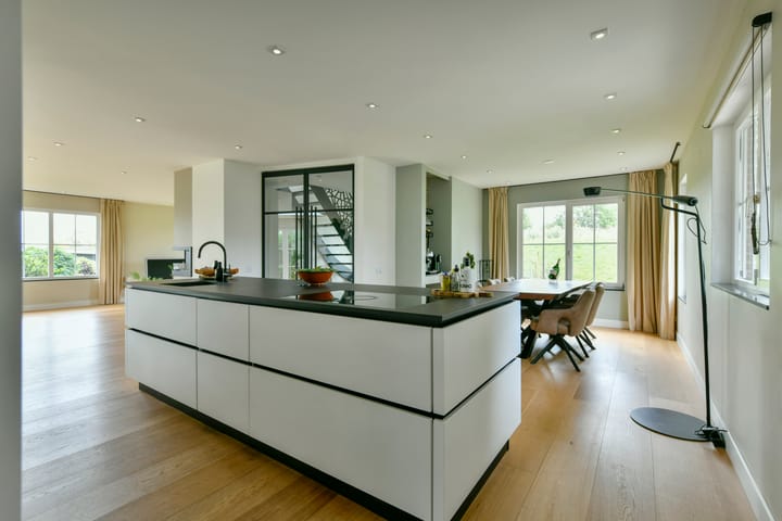 Photo 14 of Waverdijk 12