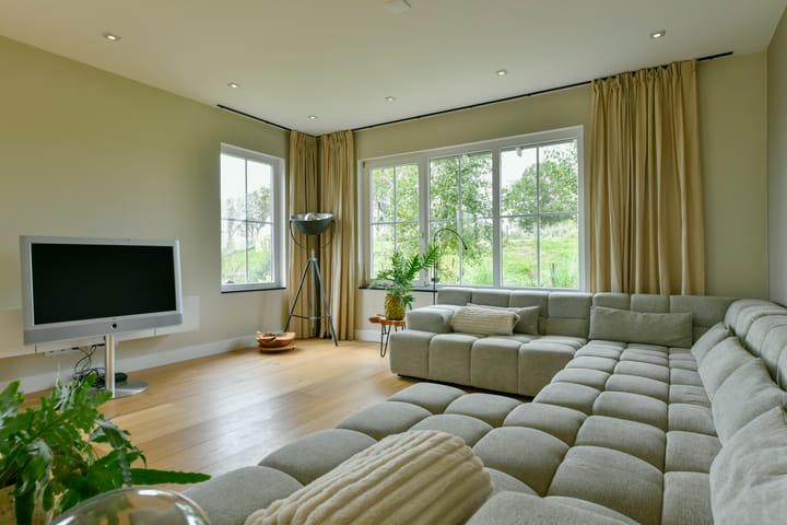 Photo 23 of Waverdijk 12