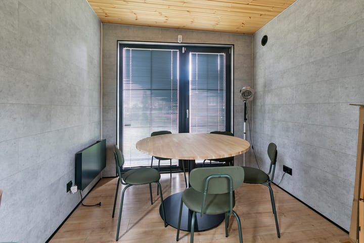 Photo 48 of Waverdijk 12