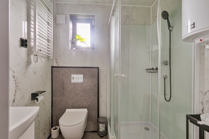 Photo 49 of Waverdijk 12